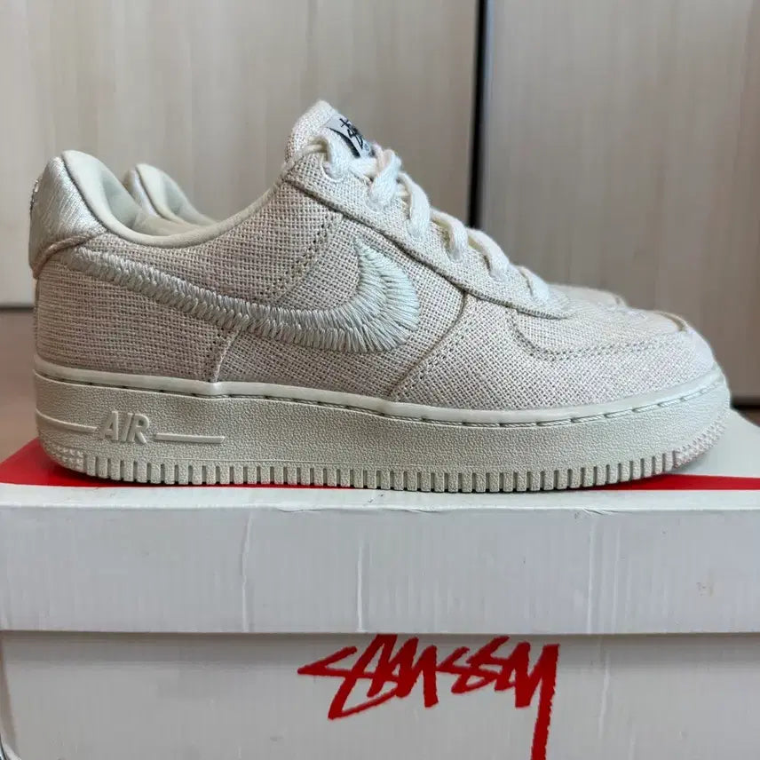 [BUNJANG] Nike x Stussy Air Force 1 Low Fossil Sneakers / [230] 나이키 x 스투시 나투시 에어포스1 로우 파슬