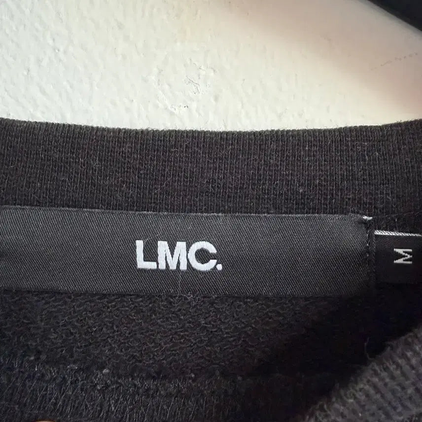 [BUNJANG] LMC LOST Logo Black Sweatshirt / LMC 블랙 LOST 로고 맨투맨 M