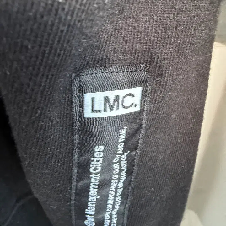 [BUNJANG] LMC LOST Logo Black Sweatshirt / LMC 블랙 LOST 로고 맨투맨 M