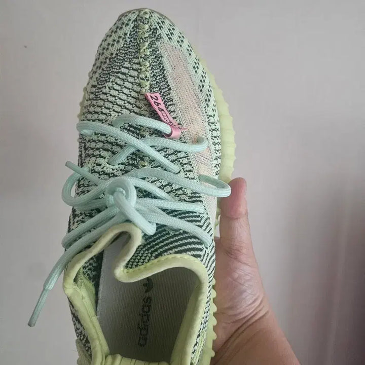 [SOLD OUT] 아디다스 이지부스트 350 V2 이즈릴 265mm
