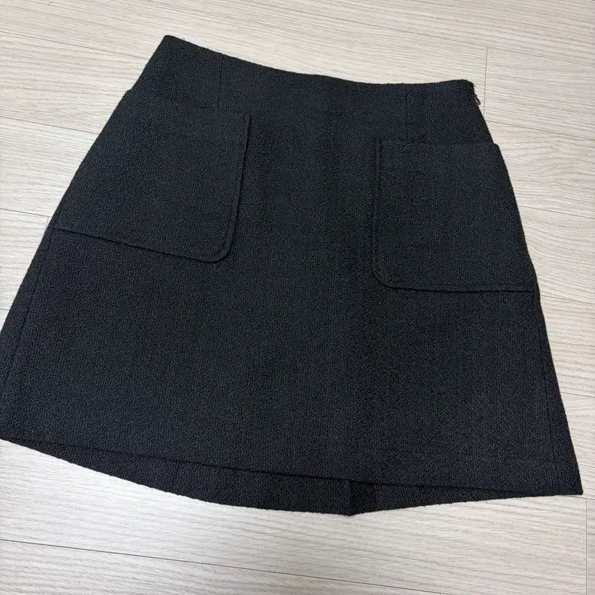 [BUNJANG] Maron Edition Black Tweed Mini Skirt / 마론에디션 블랙 트위드 스커트
