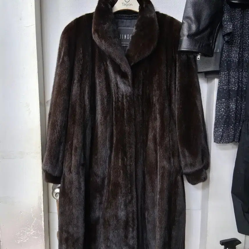 [BUNJANG] Jindo Fur Black Grama Natural Mink Coat / 진도모피 블랙 그라마 천연밍크 코트 77 (95)