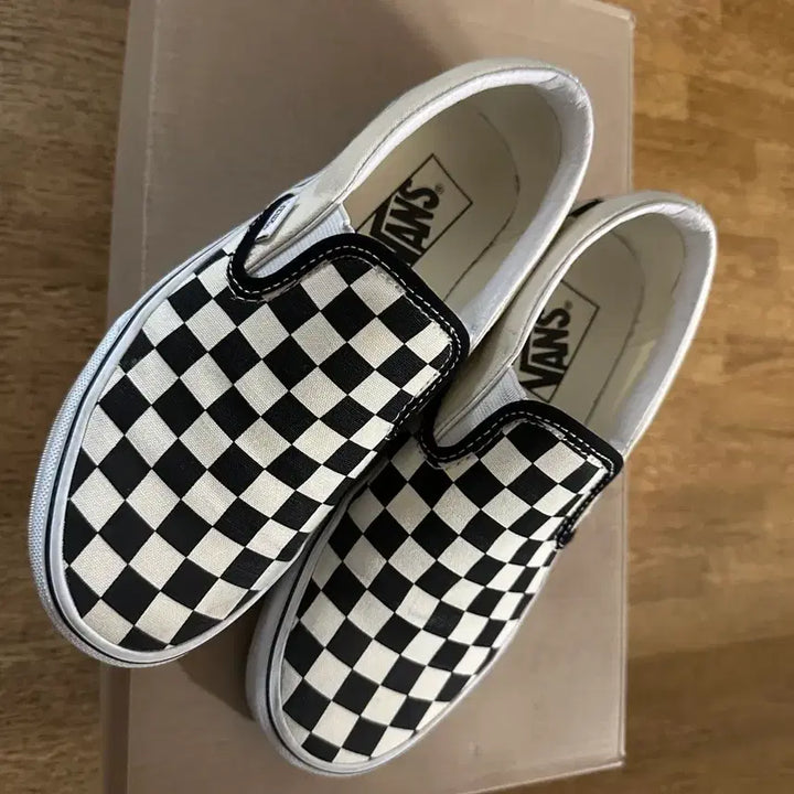 [BUNJANG] Vans Slip-On Checkerboard Black/White Shoes / 반스 슬립온 체커보드 블랙/화이트