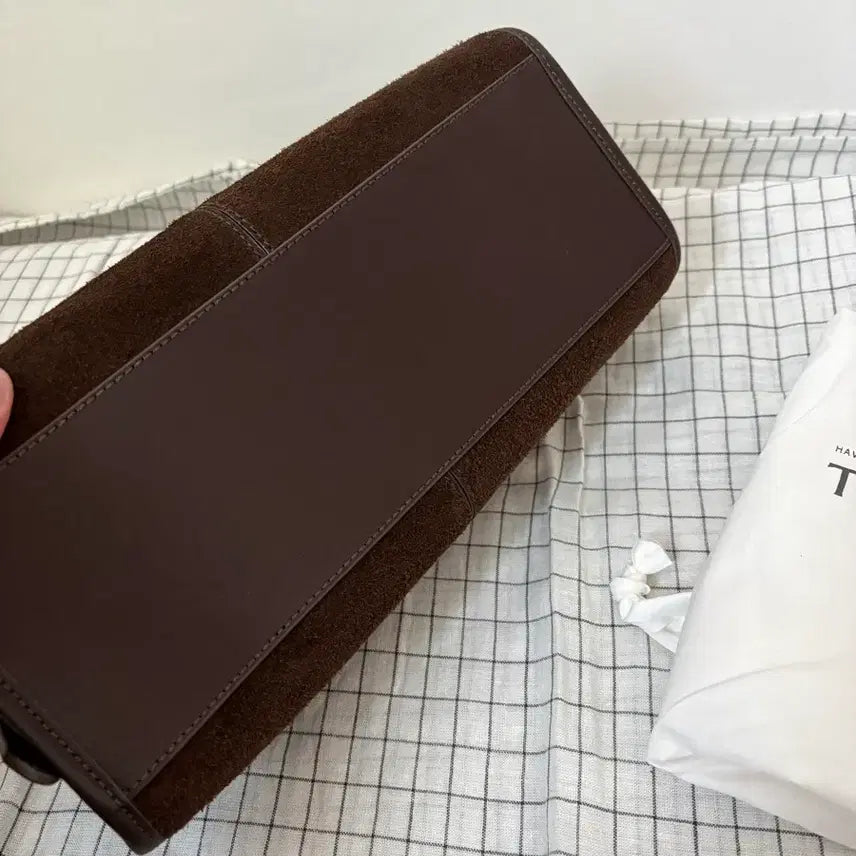 [BUNJANG] Tenue de Nîmes Espresso Baguette Bag / 테누브 바게트백 에스프레소