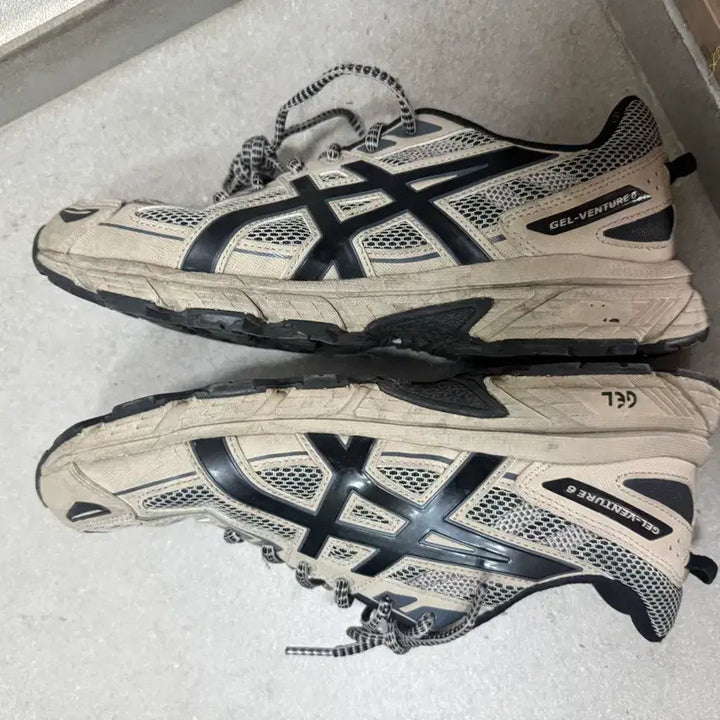 [BUNJANG] Asics Gel Venture Feather Grey Sneakers / 아식스 젤벤처 페더그레이 270