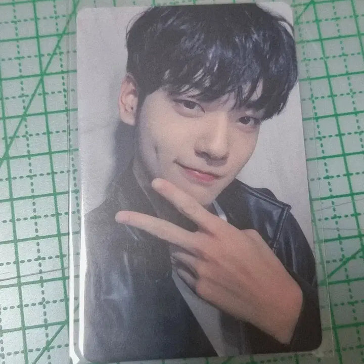 [BUNJANG] TXT Soobin POB Lucky Draw Photocard / 투바투 수빈 파오이 루저러버 엠투유 럭드 포카