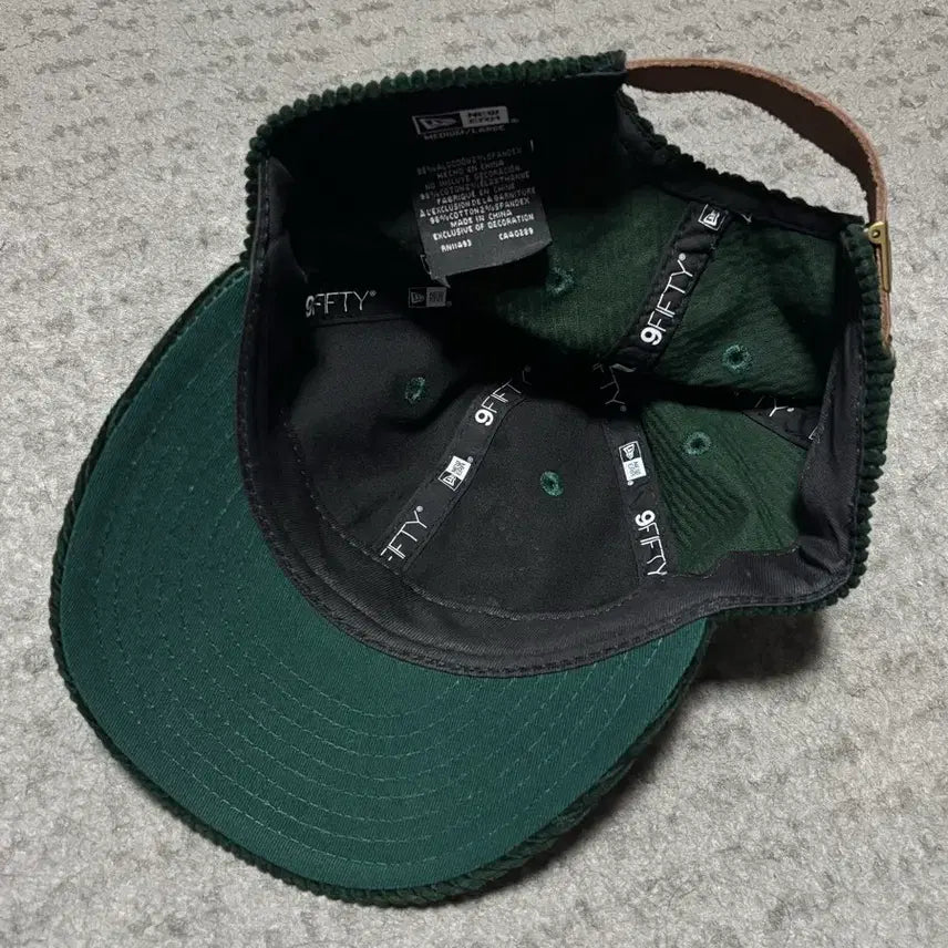 [BUNJANG] New Era Corduroy Hat / 뉴에라 코듀로이 모자 판매합니다