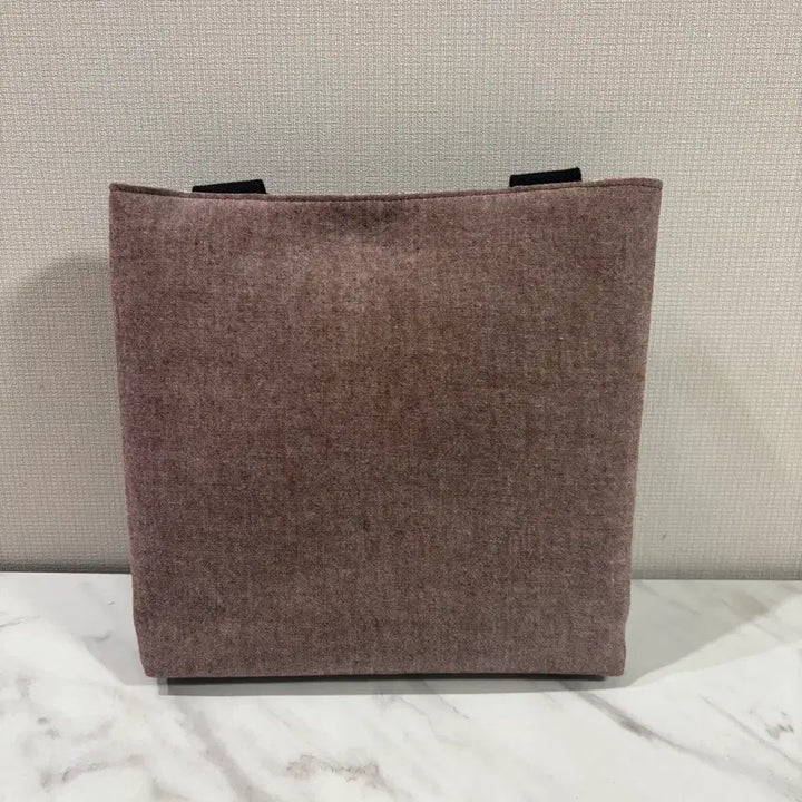[BUNJANG] Quilted Camellia Tote Bag / 퀼트 동백꽃 토트백
