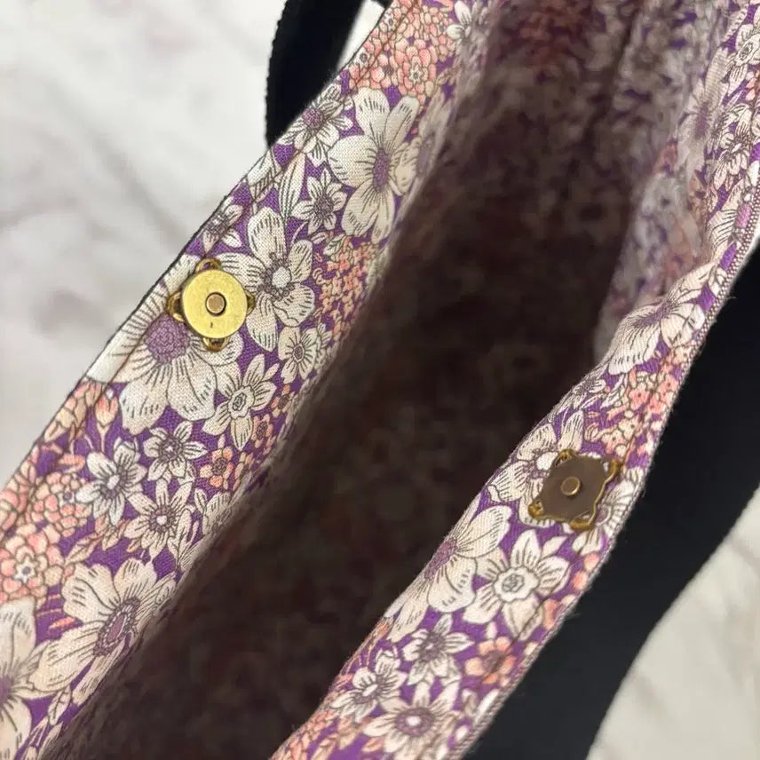 [BUNJANG] Quilted Camellia Tote Bag / 퀼트 동백꽃 토트백