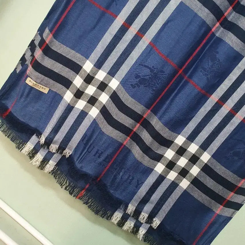[BUNJANG] Burberry Checkered Silk Blend Scarf / 버버리 체크 머플러 스카프