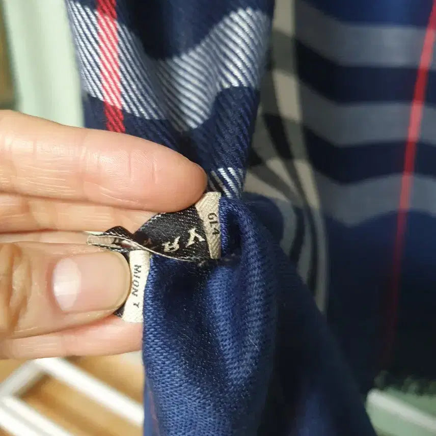 [BUNJANG] Burberry Checkered Silk Blend Scarf / 버버리 체크 머플러 스카프