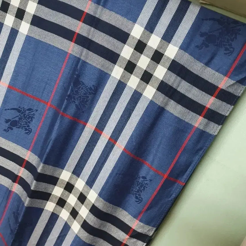 [BUNJANG] Burberry Checkered Silk Blend Scarf / 버버리 체크 머플러 스카프