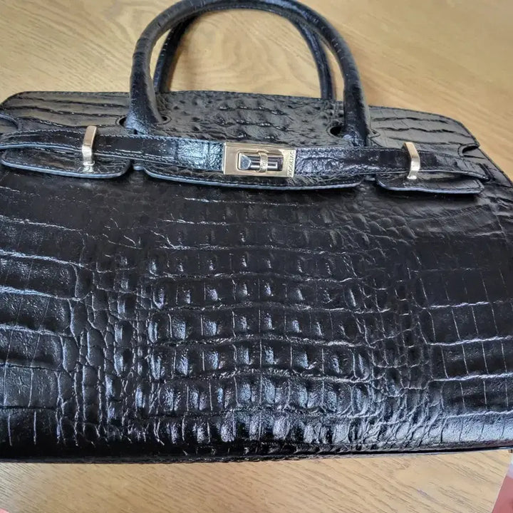 [BUNJANG] Kujak Crocodile Leather Bag / 쿠작악어가죽가방 이보영백