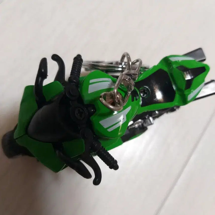 [BUNJANG] SAKURA Motorcycle Keyring Green / SAKURA 바이크 오토바이 키링 그린