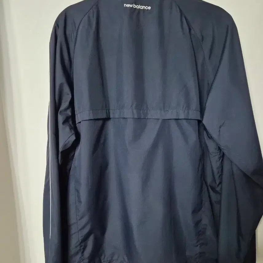 [BUNJANG] New Balance Navy Running Windbreaker Jacket / 뉴발란스 네이비 바람막이 러닝 점퍼