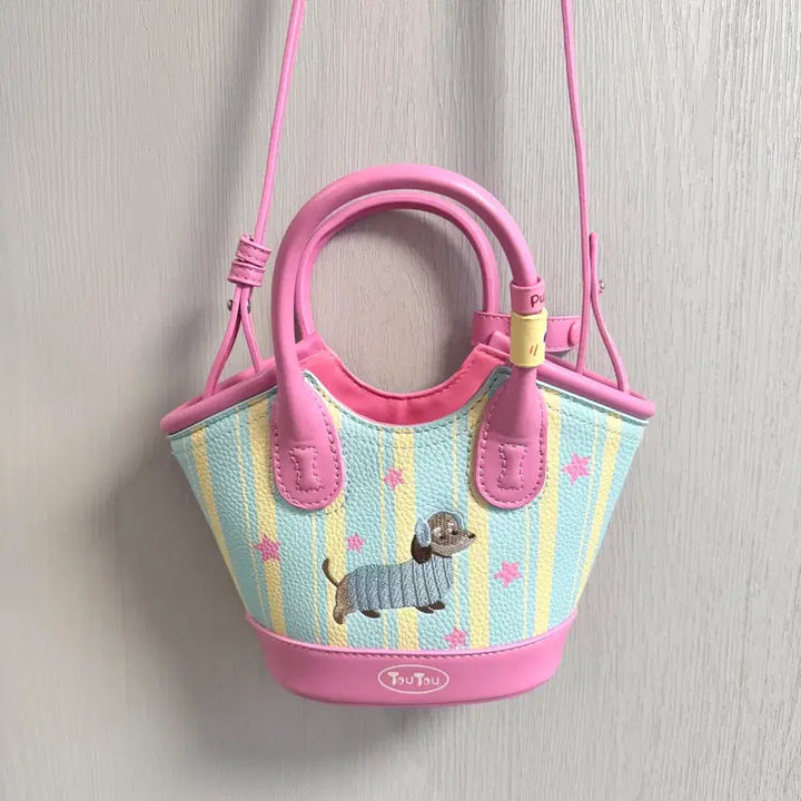 [BUNJANG] toutou Dachshund Embroidered Mini Bag / toutou 닥스훈트 자수 미니백