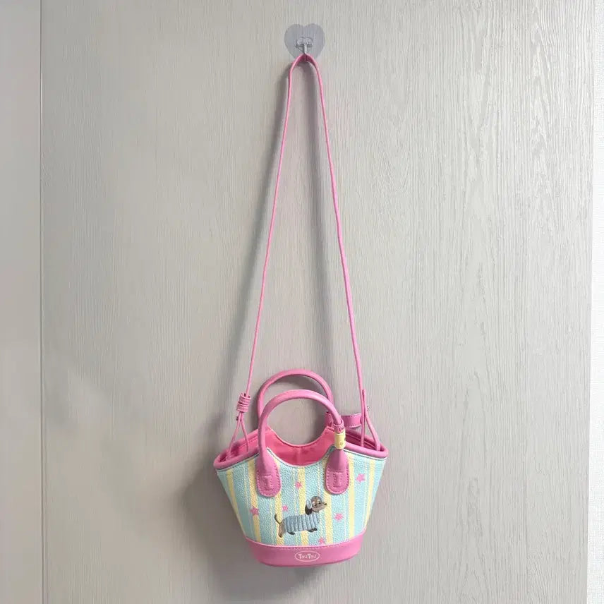 [BUNJANG] toutou Dachshund Embroidered Mini Bag / toutou 닥스훈트 자수 미니백