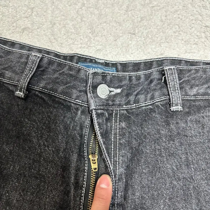 [SOLD OUT] 아웃스탠딩 카펜터 데님 팬츠 L