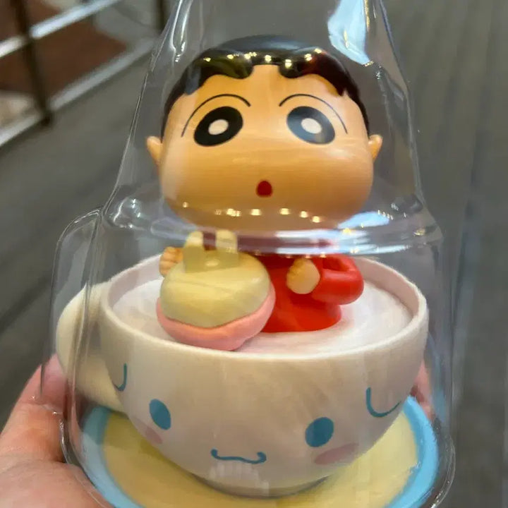 [BUNJANG] Crayon Shin-chan x Cinnamoroll Collaboration Wind-up Figure / (마지막 가격) 짱구 시나모롤 콜라보 태엽 피규어
