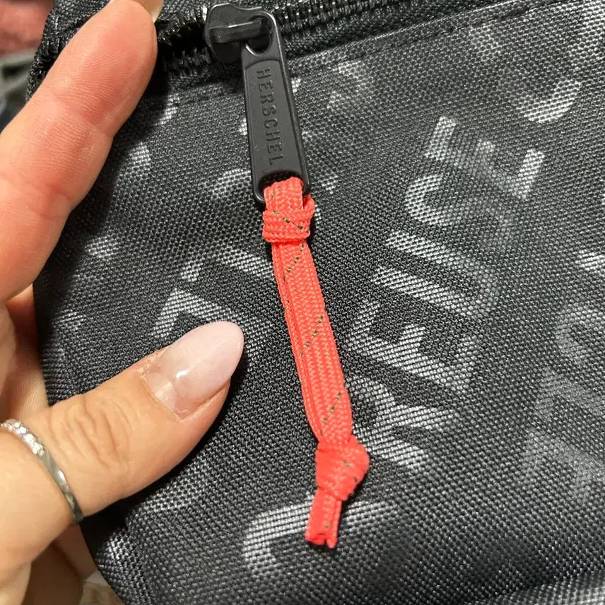 [BUNJANG] Starbucks Herschel Hip Pack / 스타벅스 허쉘 힙백 20x18cm
