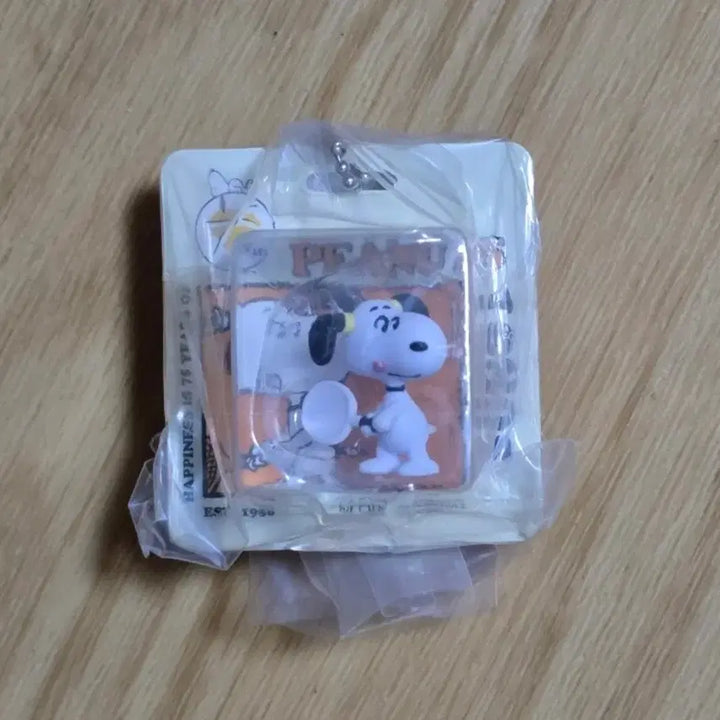 [BUNJANG] Bandai Peanuts 75th Anniversary Miniature Collection Snoopy Figure / 반다이 피너츠 75주년 패키지 미니어처 컬렉션 스누피 가챠