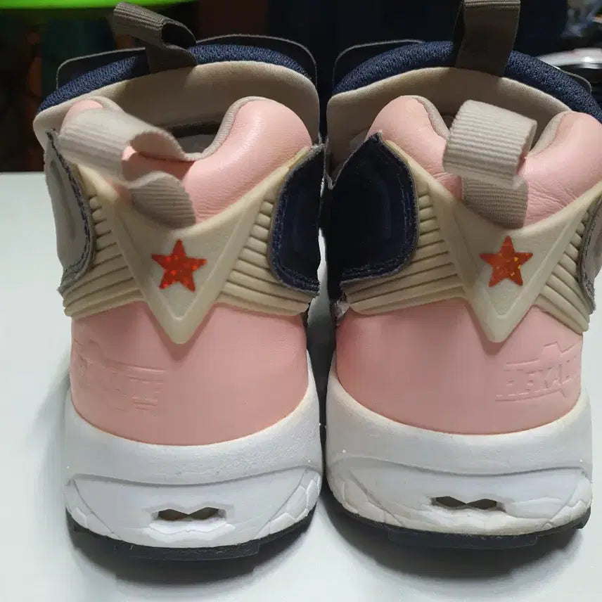 [SOLD OUT] 리복 펌프 퓨리 사쿠라 275