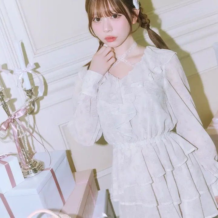 [BUNJANG] Michelle Macaron Royal Fleur Frill Dress / 미셸마카롱 로얄 플뢰르 프릴 원피스