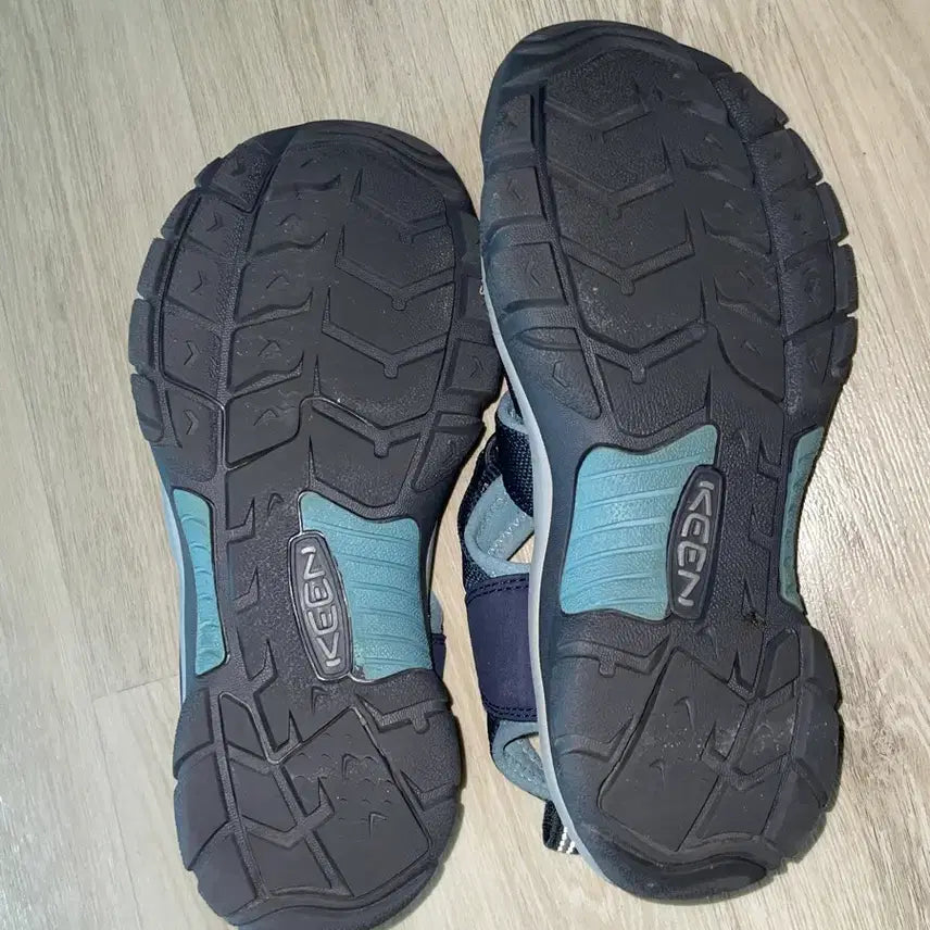 [BUNJANG] Keen Navy Sandals 260 / 킨 네이비샌들260