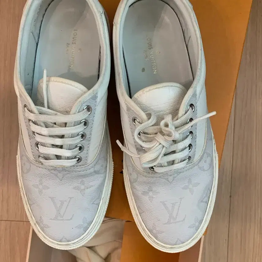 [SOLD OUT] 루이비통 스니커즈 트로카데로 6.5