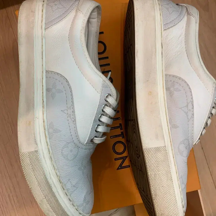 [SOLD OUT] 루이비통 스니커즈 트로카데로 6.5