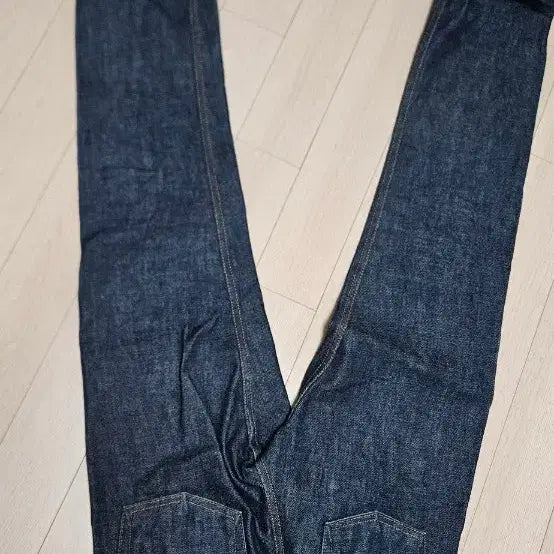 [BUNJANG] Naked &amp; Famous Dirty Fade Weird Guy Jeans / 네이키드앤페이머스 더티페이드 28