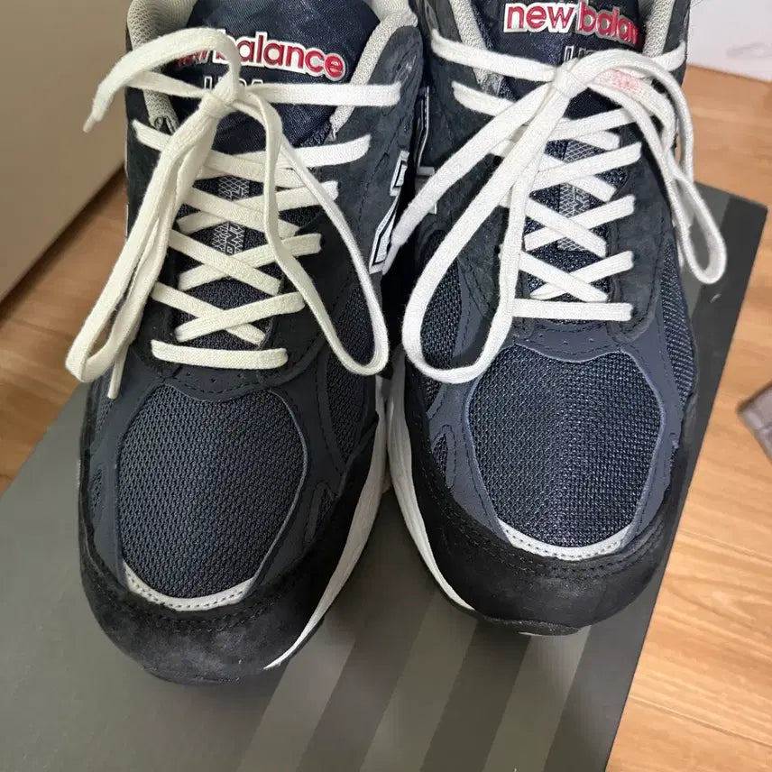 [SOLD OUT] 뉴발란스 990v3 네이비 275
