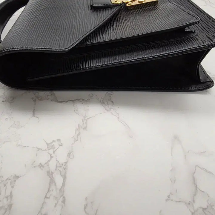[BUNJANG] Louis Vuitton Epi Monceau Black Tote Bag / 루이비통 가방 에피 블랙 토트백