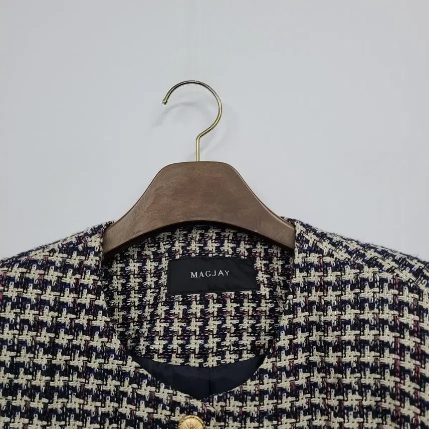[BUNJANG] MAGJAY Tweed Jacket Gold Button / MAGJAY 메그제이 트위드 자켓 금장 버튼/프리/앨리스/444