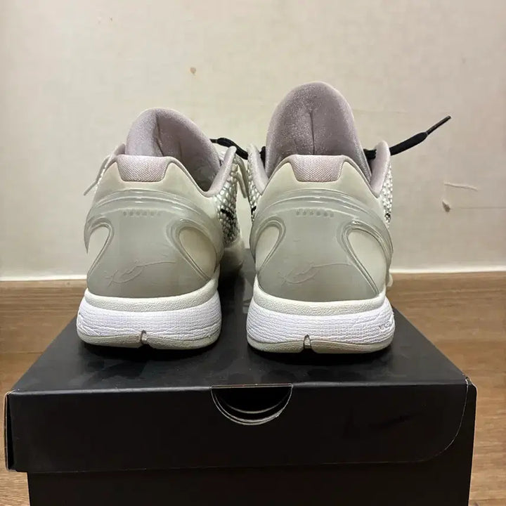 [BUNJANG] Nike Kobe 6 Protro Sneakers / 나이키 코비6 프로트로 세일 285 280사이즈 교환 원합니다