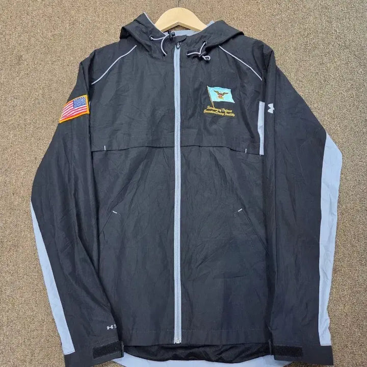 [BUNJANG] Under Armour US Department of Defense Windbreaker Jacket / 언더아머 미국 국방부 바람막이