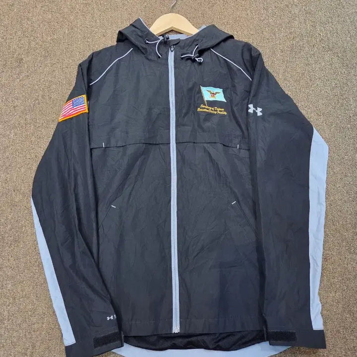 [BUNJANG] Under Armour US Department of Defense Windbreaker Jacket / 언더아머 미국 국방부 바람막이