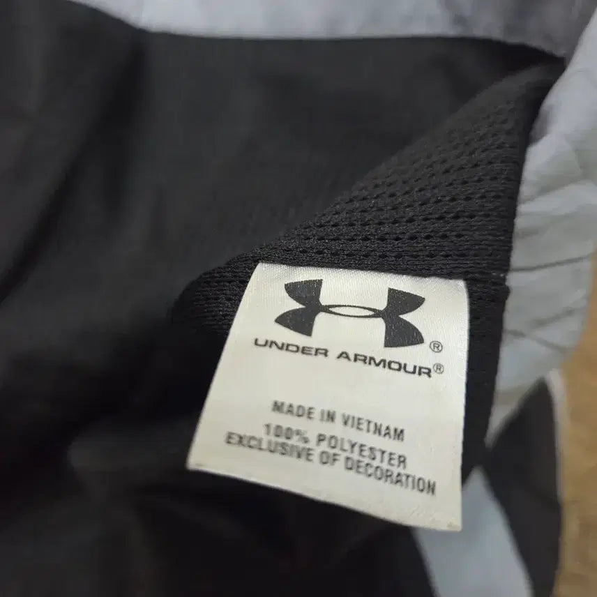 [BUNJANG] Under Armour US Department of Defense Windbreaker Jacket / 언더아머 미국 국방부 바람막이