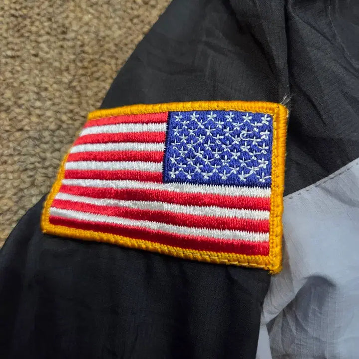 [BUNJANG] Under Armour US Department of Defense Windbreaker Jacket / 언더아머 미국 국방부 바람막이