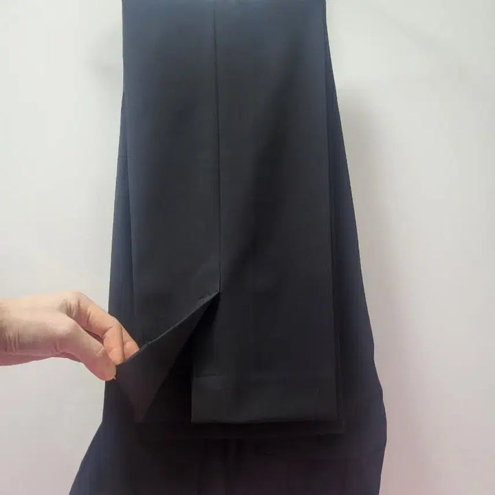 [BUNJANG] Musinsa Standard Semi Wide Slit Hidden Banding Slacks / 무신사 스탠다드 세미 와이드 슬릿 히든 밴딩 슬랙스