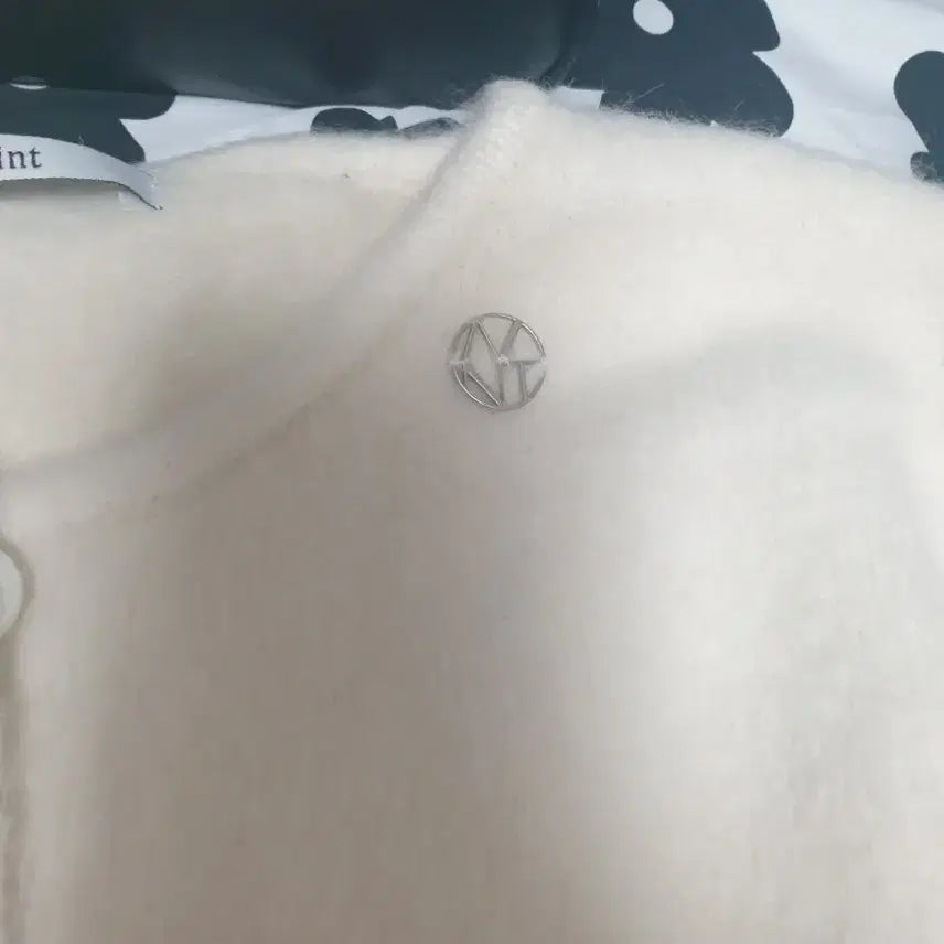 [BUNJANG] Heint Angora Crop Cardigan (Ivory) / 새상품 (29cm,W컨셉) 헤인트 앙고라 크롭 가디건 (아이보리)