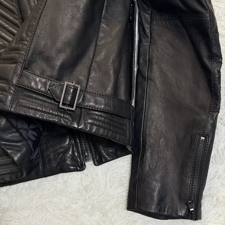 [BUNJANG] WOOYOUNGMI Geometric Quilted Lambskin Leather Jacket / WOOYOUNGMI 솔리드옴므 기하학 입체 퀼팅 램스킨 레더 자켓