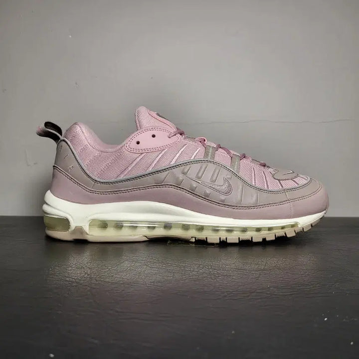 [SOLD OUT] 나이키 운동화 300m