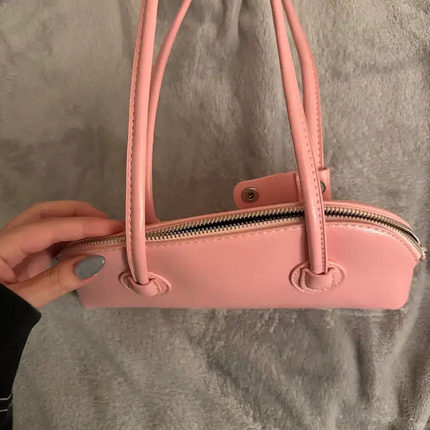 [BUNJANG] Pink Half Moon Shoulder Bag / 핑크 반달 숄더백
