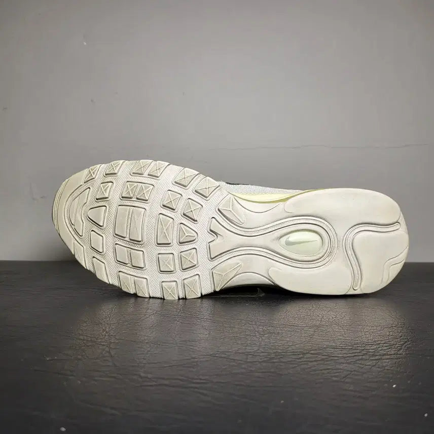 [BUNJANG] Nike Sneakers 285mm / 나이키 운동화 285m