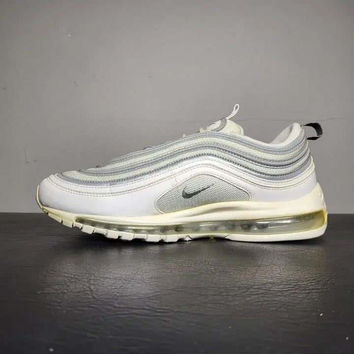 [BUNJANG] Nike Sneakers 285mm / 나이키 운동화 285m