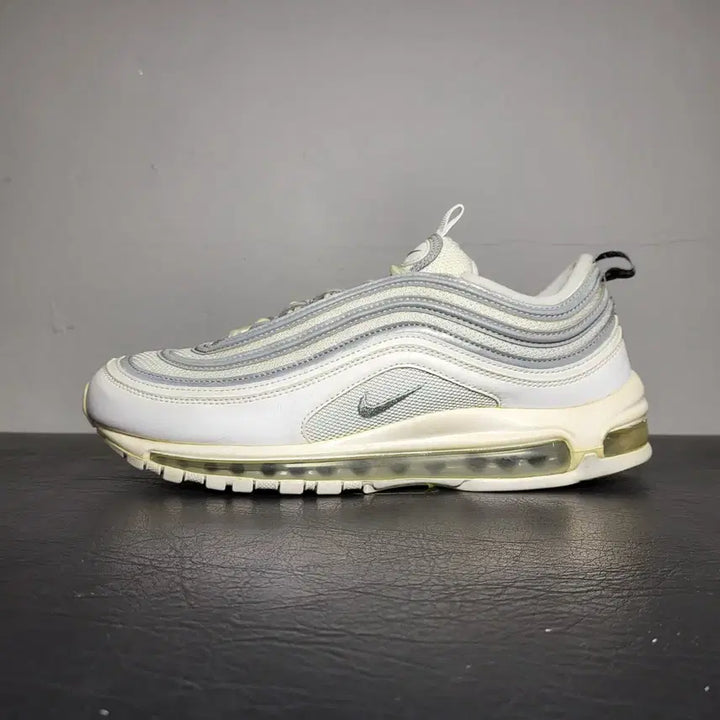 [BUNJANG] Nike Sneakers 285mm / 나이키 운동화 285m
