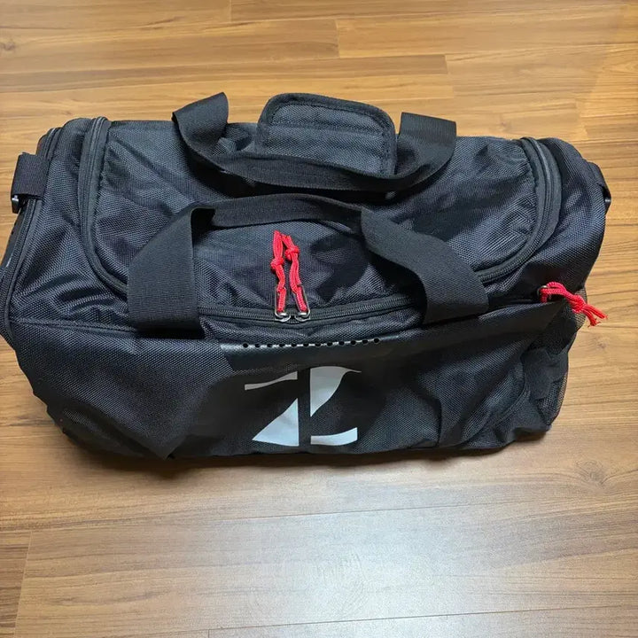 [BUNJANG] Hero Minimal Gym Duffel Bag / 히어로 미니멀 짐 더플 백