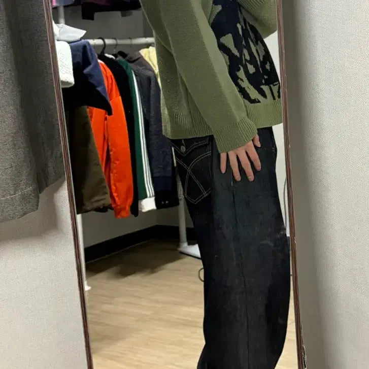 [BUNJANG] Critic Khaki Knit Sweater / 크리틱 니트