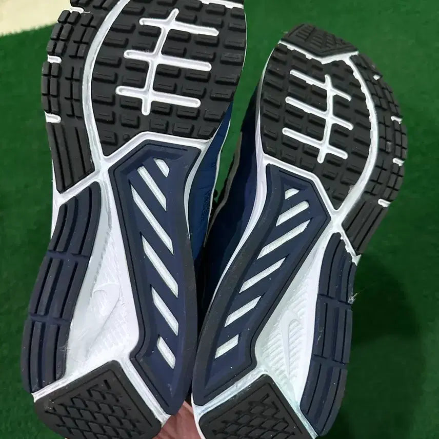 [BUNJANG] Nike Air Max Running Sneakers (280mm) / *나이키 280mm 런닝화 운동화 스니커즈 헬스 에어맥스 조던